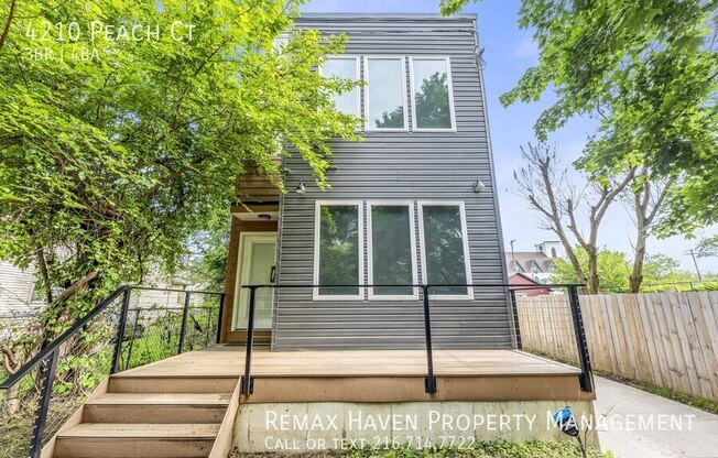 4210 PEACH CT