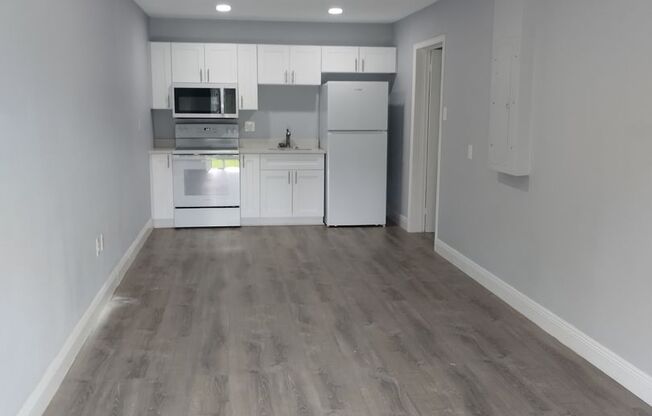 1 bed, 1 bath, $1,095