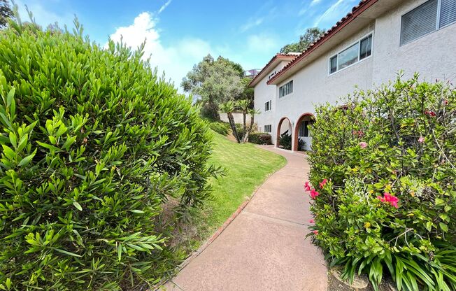 2 Bed 1.5 Bath Condo in Del Mar Heights