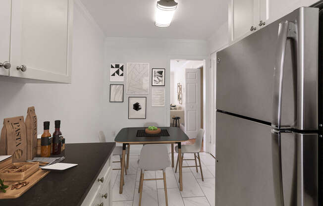 2 beds, 1 bath, 755 sqft, $3,860