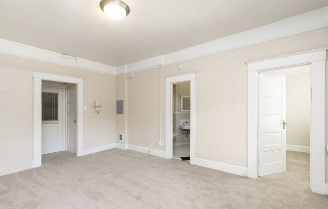 KINGSBURY APARTMENTS (KING01)