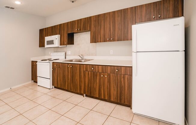 1 bed, 1 bath, 711 sqft, $750, Unit A4  (MVEC 1041313) Downstairs HANDICAP ACCESSIBLE