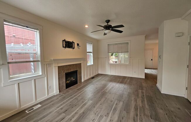 Modern 3 Bedroom, 2.5 Bath Home in Hillsboro with Granite Countertops and 2 Car Garage!