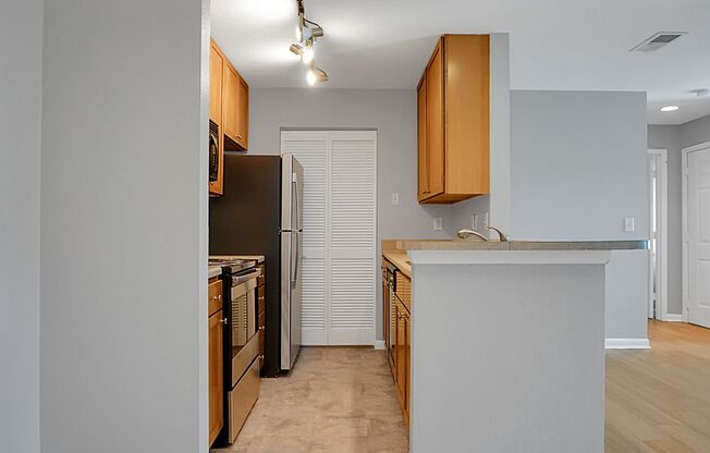 2 beds, 2 baths, $2,100