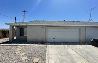 825 GEMSTONE AVE