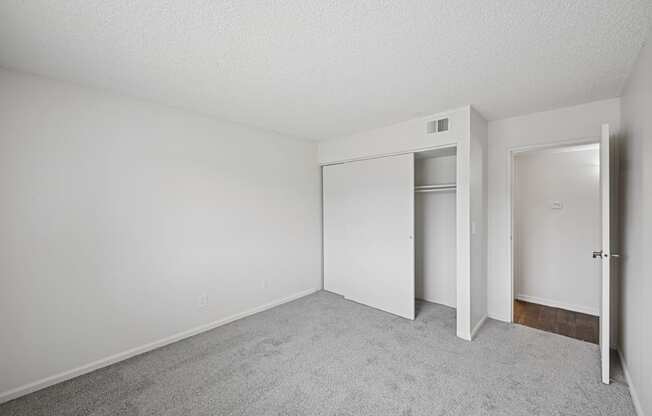 Reflections at Cherry Creek in Aurora, CO Bedroom