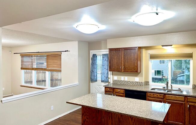 FANTASTIC 4 BEDROOM IN FAIRFAX