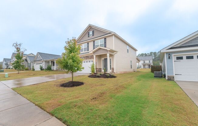 Beautiful and spacious 2 Story in Summerton Village!   ***THANKSGIVING SPECIAL!!***