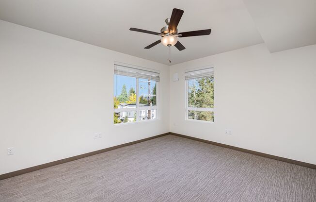 3 beds, 2 baths, $2,800, Unit Unit B303