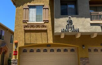 Beautiful Townhome in Gated Villagio at Happy Valley!