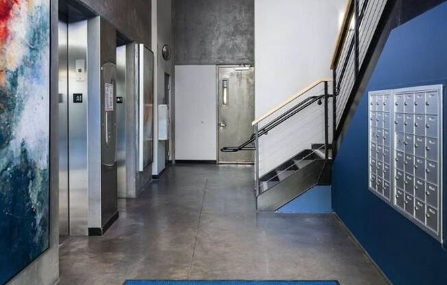 Secure Luxury Downtown Oakland 2 BR,2 BA with Garage Parking (oakland downtown)