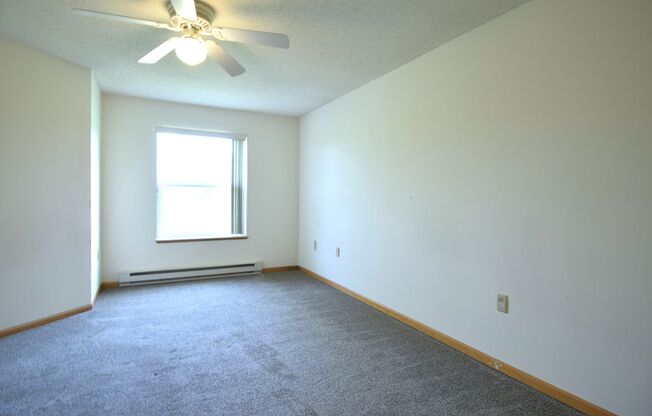 1 bed, 1 bath, 730 sqft, $1,460, Unit 8118-206