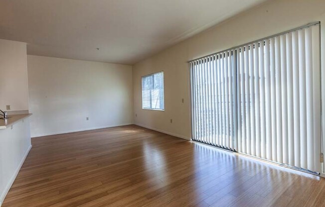 1 bed, 1 bath, 759 sqft, $1,850, Unit 301