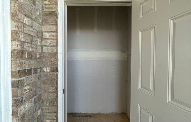 1 bed, 1 bath, 765 sqft, $895, Unit 230 1D