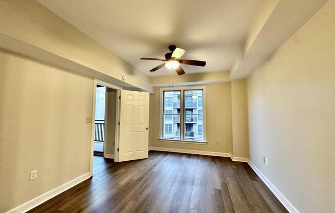 1 bed, 1 bath, 779 sqft, $1,600