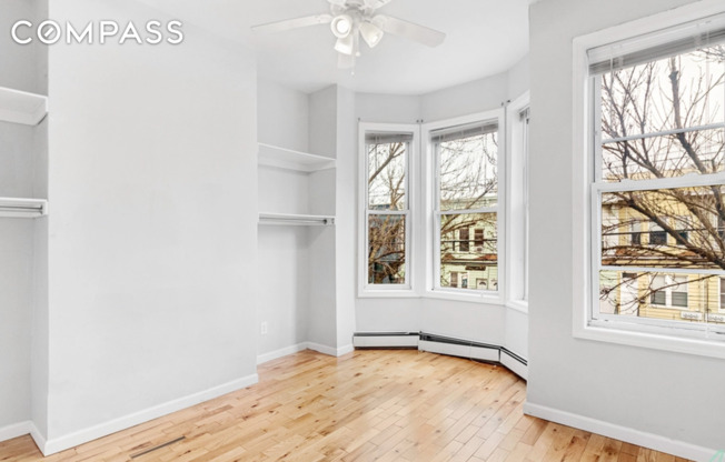 22 18 41 ST