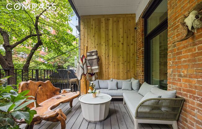 298 STATE ROAD ST TOWNHOUSE