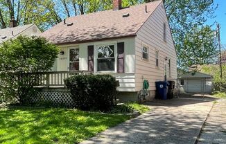 ADORABLE 3 BED, 1 BATH BUNGALOW STYLE HOME IN REDFORD ----- 18299 GARFIELD