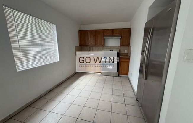 2 beds, 1 bath, 750 sqft, $1,199, Unit 4