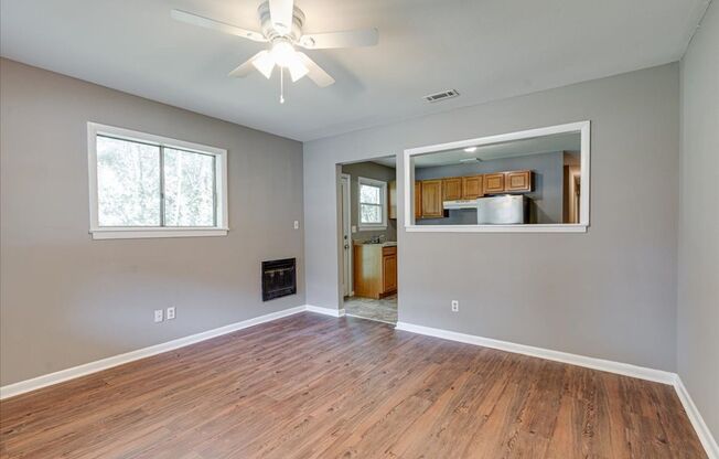 Great 2 bedroom close to UTC!