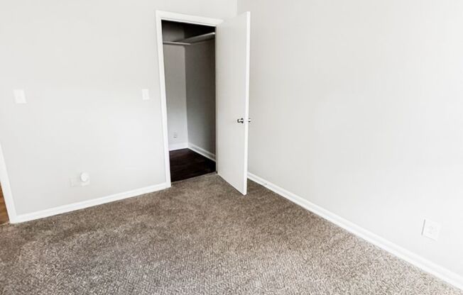 2 beds, 1.5 baths, 976 sqft, $1,250, Unit 2006-04