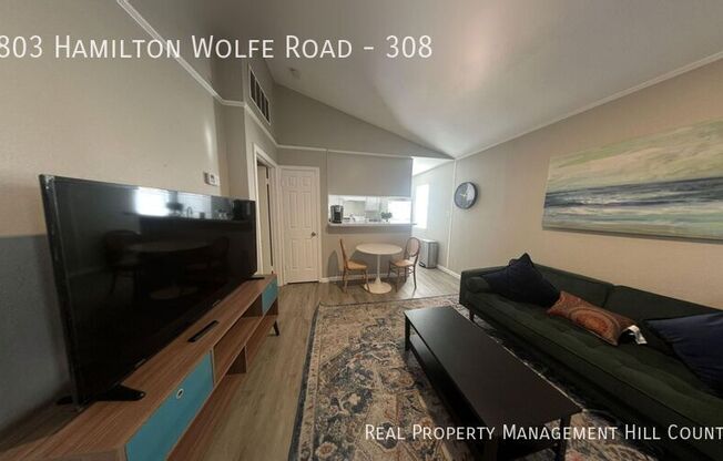 4803 Hamilton Wolfe Rd