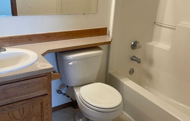 Townhouse Style Duplex for Rent!!