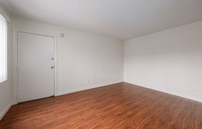 Studio, 1 bath, 450 sqft, $1,645