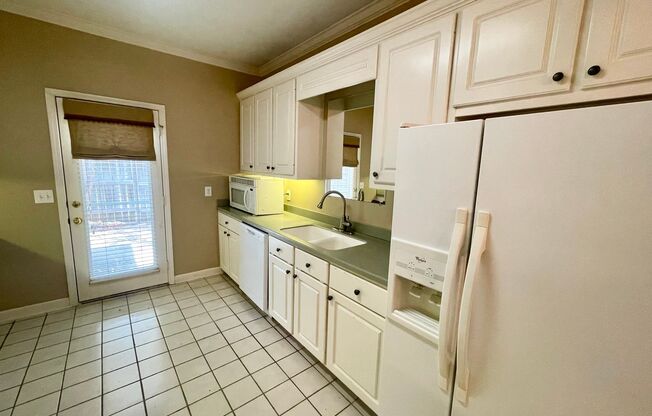 3 beds, 2 baths, $1,950