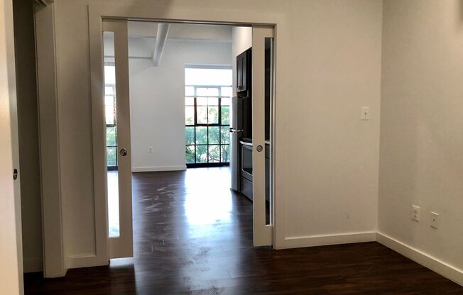 1 bed, 1 bath, 437 sqft, $1,625, Unit 301