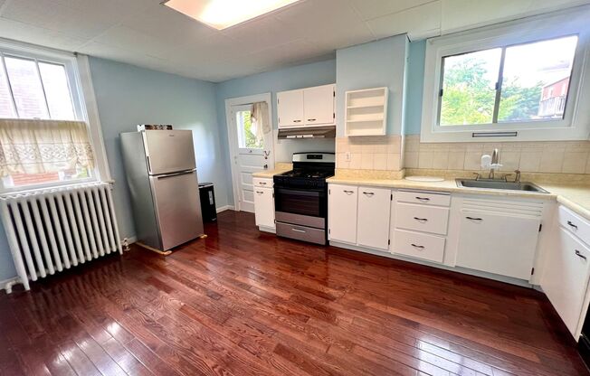 Spacious Home - 3 bedroom 1 bath - Squirrel Hill!