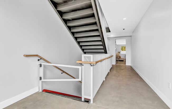Bright & Modern 1 BED/1 BATH in NoBo!