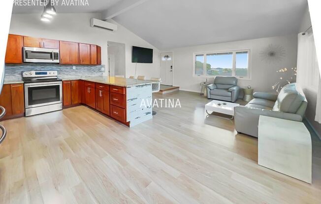 1389 NANIALII ST