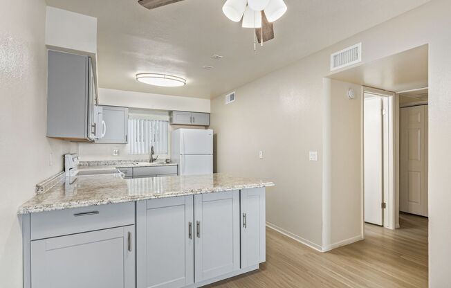 2 beds, 2 baths, 950 sqft, $1,350, Unit 118