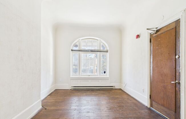 1 bed, 1 bath, 428 sqft, $1,050, Unit 3315-1F