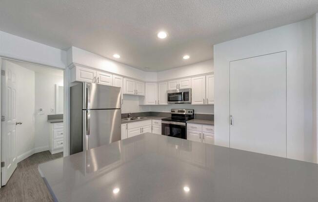 Kitchen Breakfast Bar.jpg