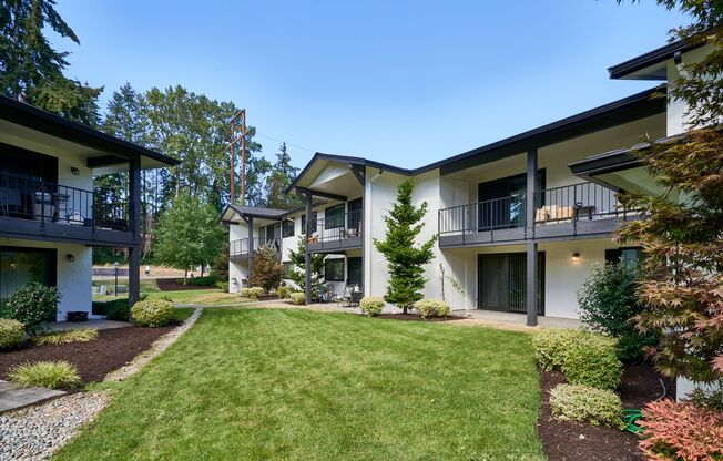 Del Mar Village Apartments