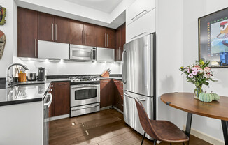 1 bed, 1 bath, 789 sqft, $5,500, Unit 4M