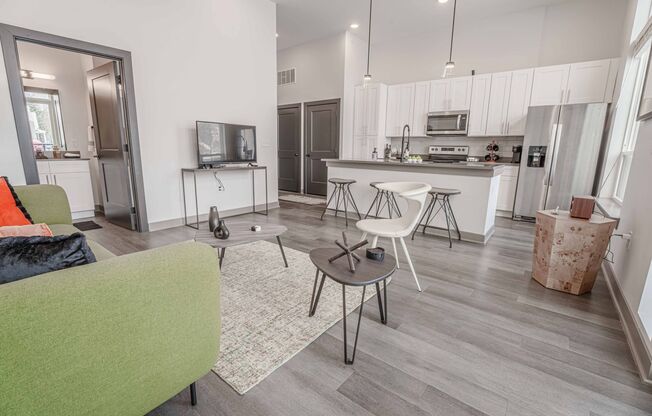 1 bed, 1 bath, 725 sqft, $1,610, Unit A111