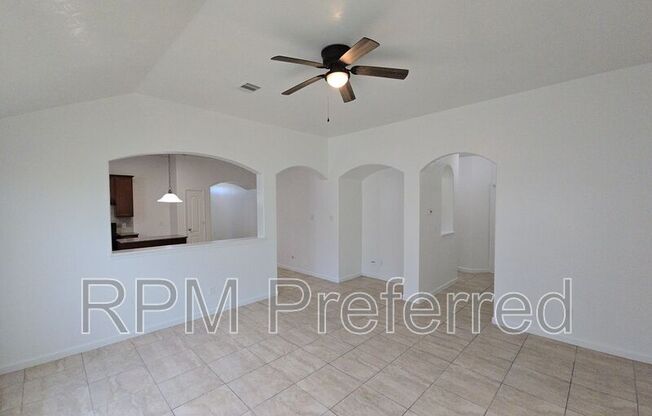 1306 SQUIRE DR