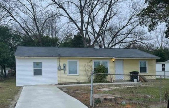405 N AVE