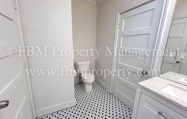 2 beds, 1 bath, $1,600