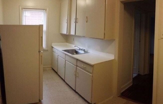 Studio, 1 bath, 450 sqft, $1,100, Unit 6810-002