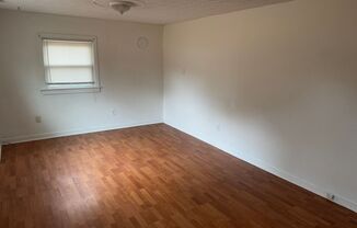 2 beds, 1 bath, $1,450