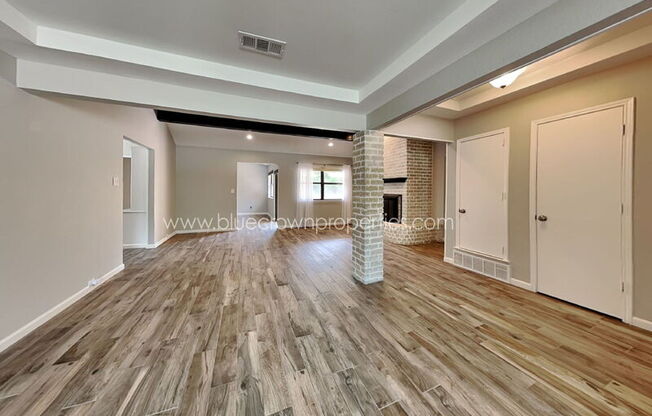 9 BROOKFIELD CT
