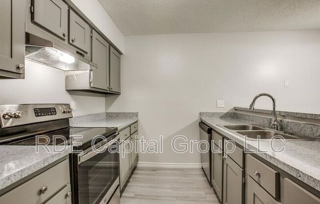1939 CRANFORD DR
