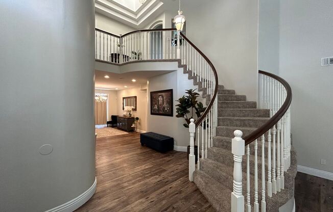 10900 Rockridge Way