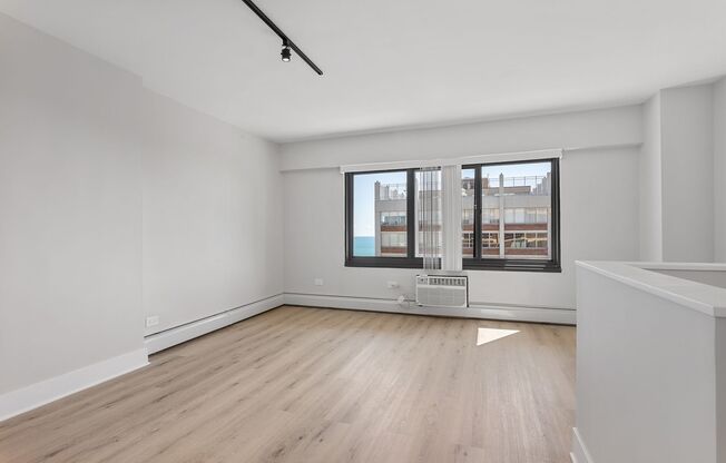 1 bed, 1.5 baths, 667 sqft, $2,400, Unit 8F