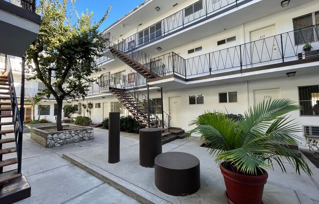 1 bed, 1 bath, 624 sqft, $1,995, Unit 117