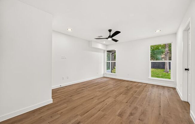 3 beds, 2 baths, $3,100